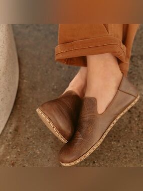 Raum Goods men’s  Barefoot Grounding Slip-on Shoes / Coffee size 10